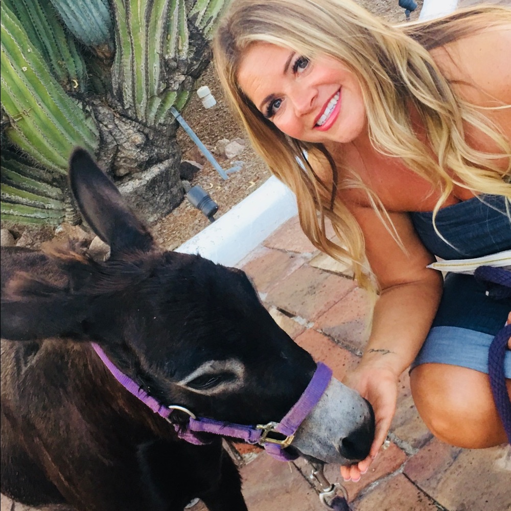 Meet your Posher, Christina